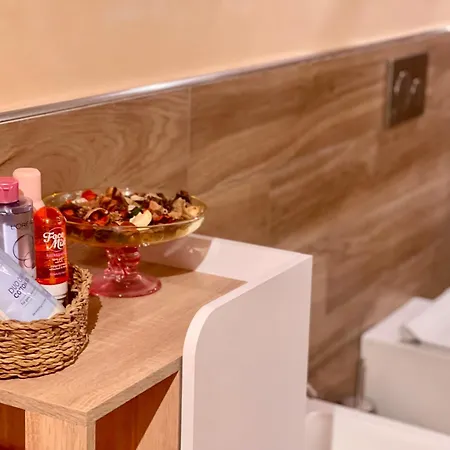 Piazza Iv Novembre Heritage - The Absolute Center