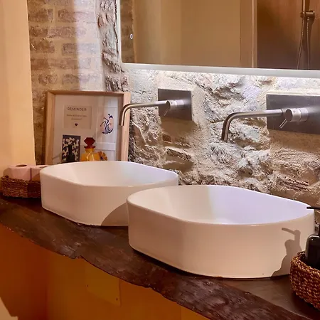 Piazza Iv Novembre Heritage - The Absolute Center Appartement