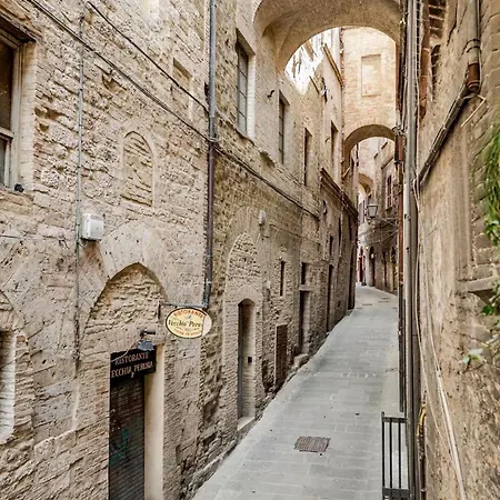 شقة Piazza Iv Novembre Heritage - The Absolute Center *