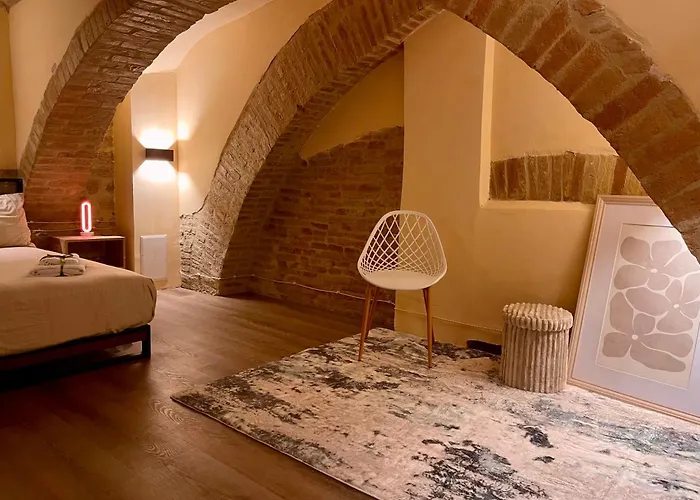 Piazza Iv Novembre Heritage - The Absolute Center Appartement