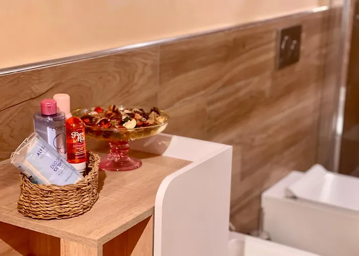 Piazza Iv Novembre Heritage - The Absolute Center