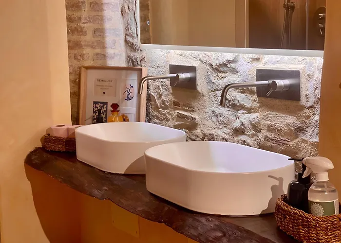 Piazza Iv Novembre Heritage - The Absolute Center Appartement