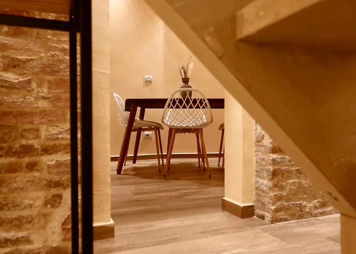 Piazza Iv Novembre Heritage - The Absolute Center