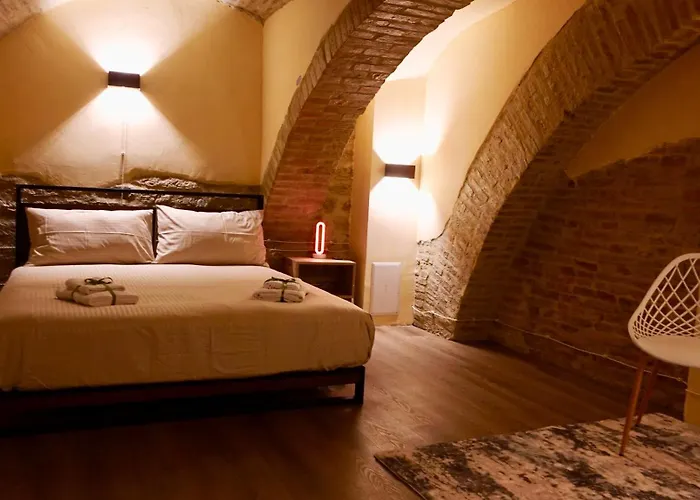 Piazza Iv Novembre Heritage - The Absolute Center Appartement *